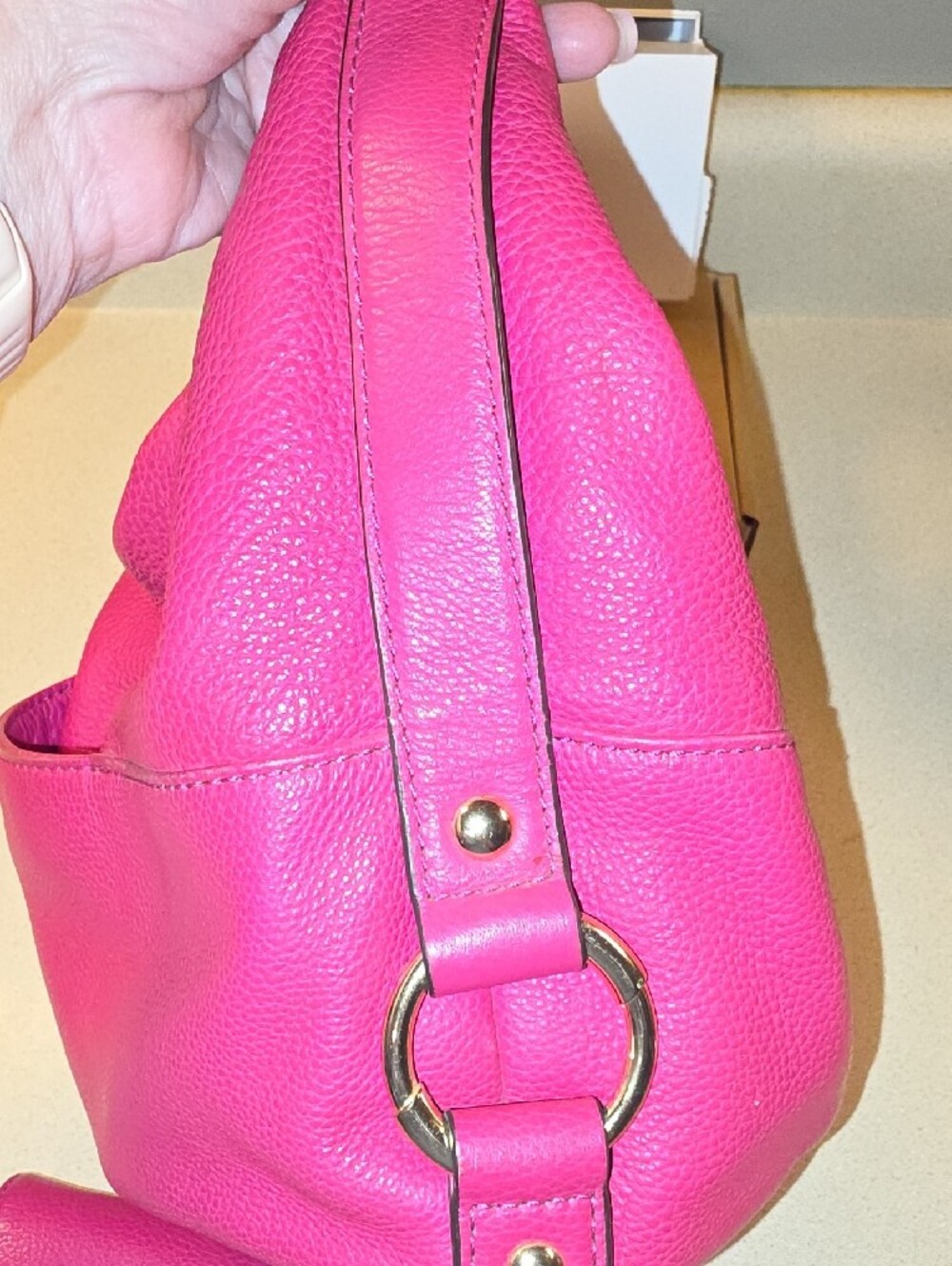 Michael Kors Hot Pink Leather Shoulder Bag with Matching Wallet - Picture 4 of 10